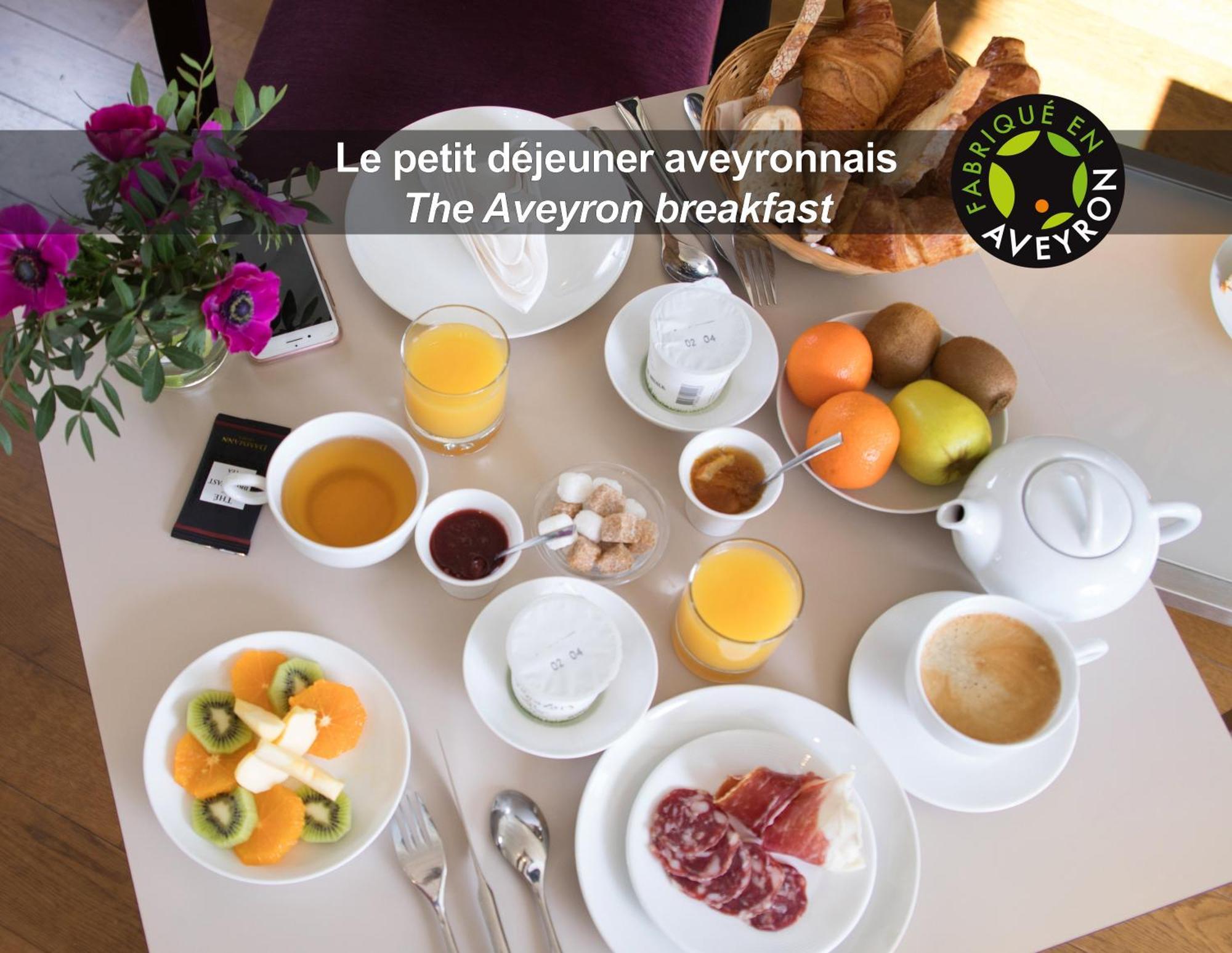 Hotel La Ferme De Bourran Rodez - Parking Prive Gratuit Екстериор снимка