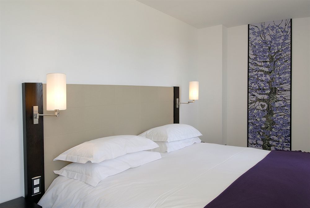 Hotel La Ferme De Bourran Rodez - Parking Prive Gratuit Екстериор снимка